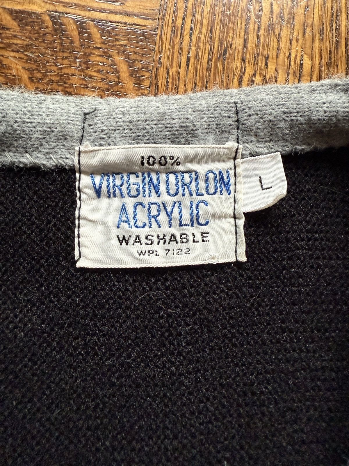 Vintage Vintage 60s Striped Virgin Orlon Acrylic Cardigan Sweater Size US L / EU 52-54 / 3 - 3 Thumbnail
