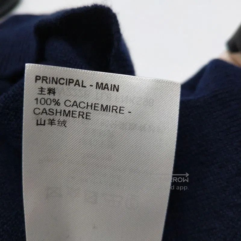Louis Vuitton Louis Vuitton Cashmere V-Neck Knitwear in Navy. Size US XS / EU 42 / 0 - 6 Thumbnail
