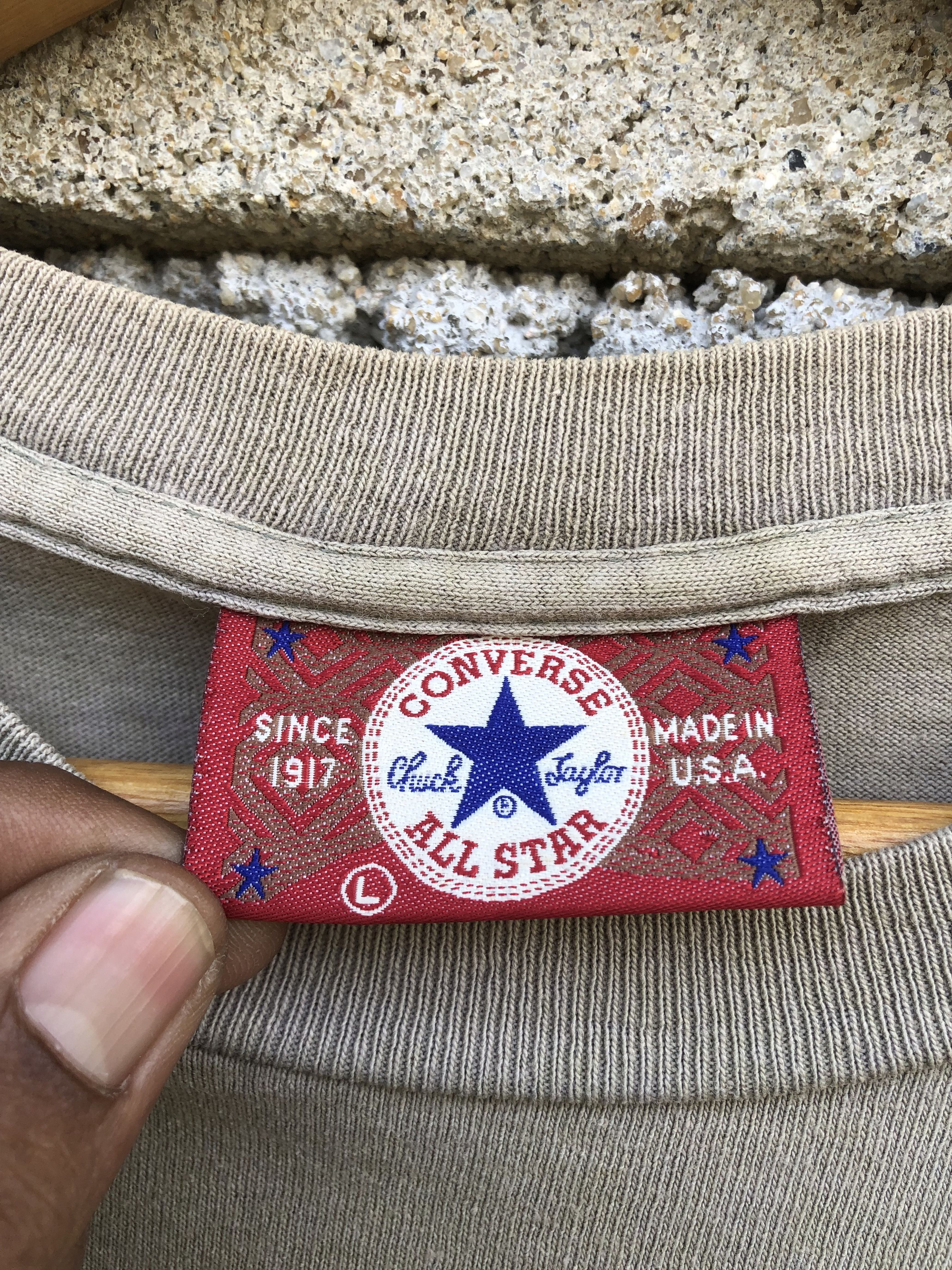 Vintage Vintage Converse Single Pocket USA Tshirt Size US L / EU 52-54 / 3 - 8 Thumbnail