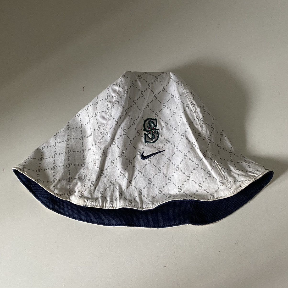 MLB × Nike × Vintage Vintage Nike Mariners Reversible Monogram Bucket Hat Size ONE SIZE - 1 Thumbnail