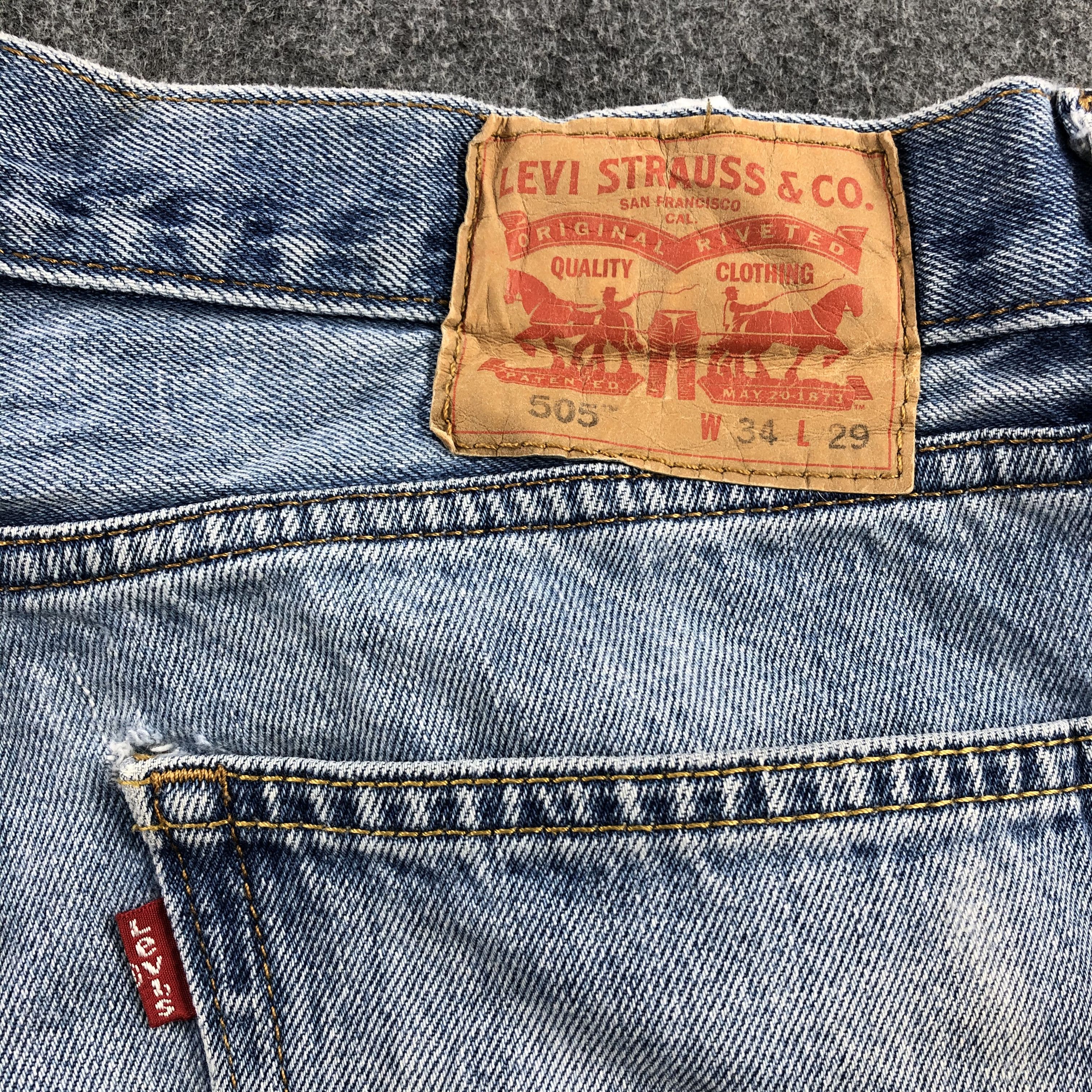 Levi's Vintage Light Wash Levis 505 Jeans-JM1132 Size US 35 - 6 Thumbnail