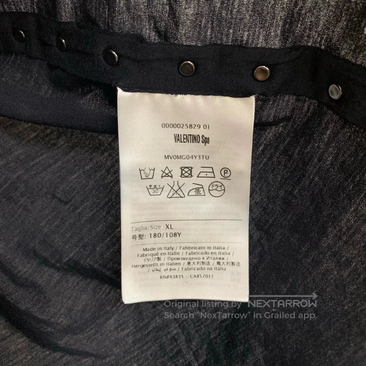 Valentino classic black studded short sleeve t-shirt. Size US XL / EU 56 / 4 - 4 Thumbnail