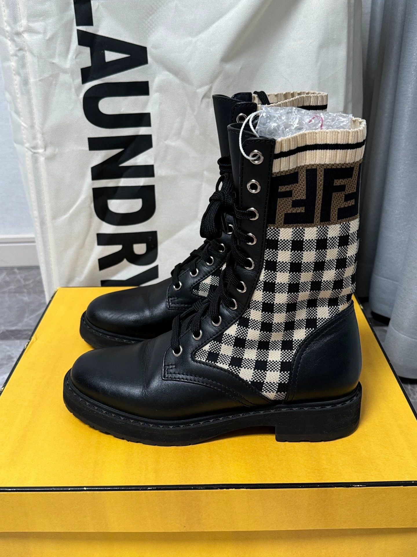 Fendi Fendi Black & White Check Knit Martin Boots 36 98 New Size US 5.5 / IT 35.5 - 3 Thumbnail