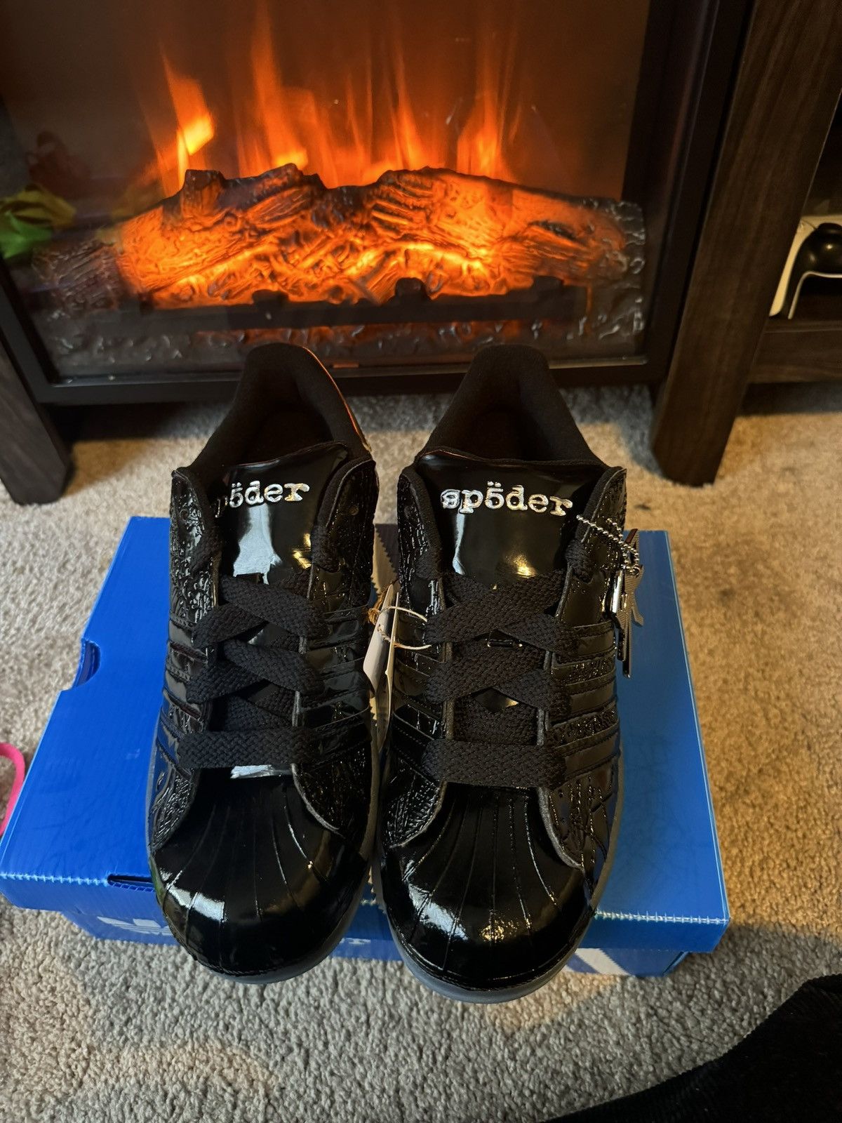 Adidas Sp5der x adidas Superstar 'BLACK Silver Metallic' Size US 8.5 / EU 41-42 - 3 Thumbnail