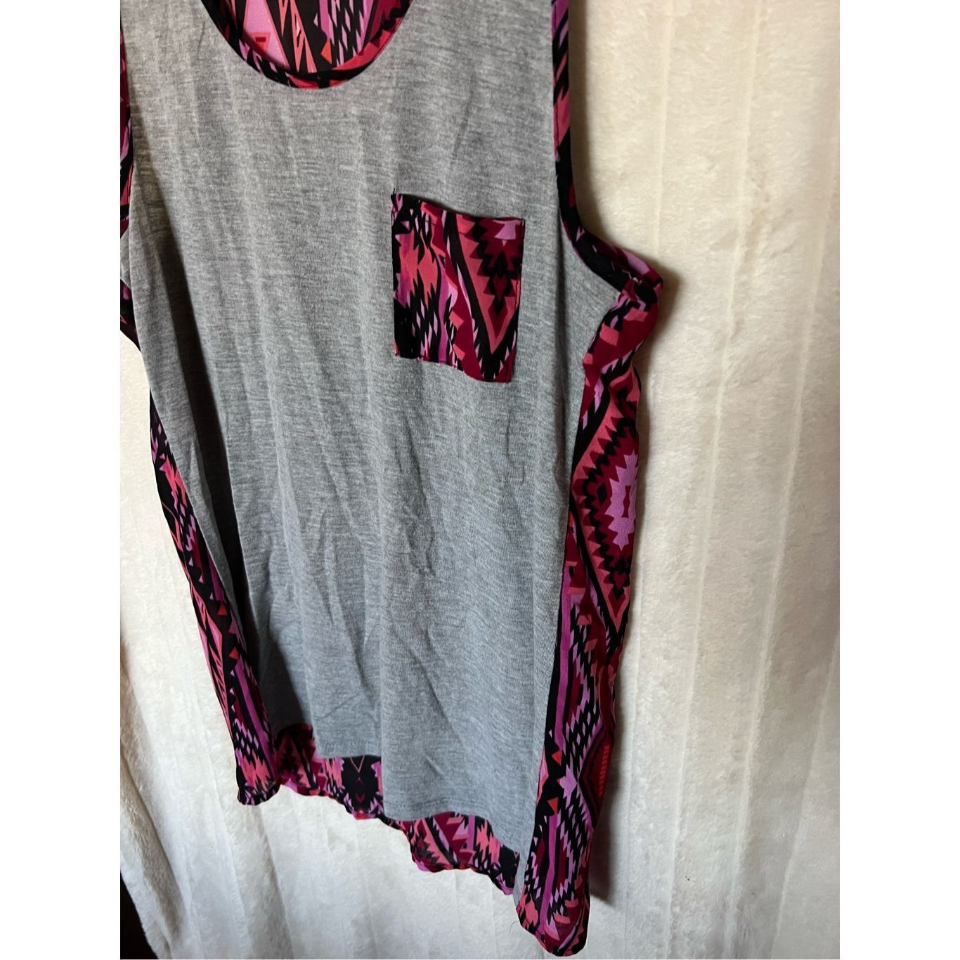 rue21 Rue 21 Grey & Patterned Tank Top Woman’s Size Medium Size M / US 6-8 / IT 42-44 - 2 Thumbnail