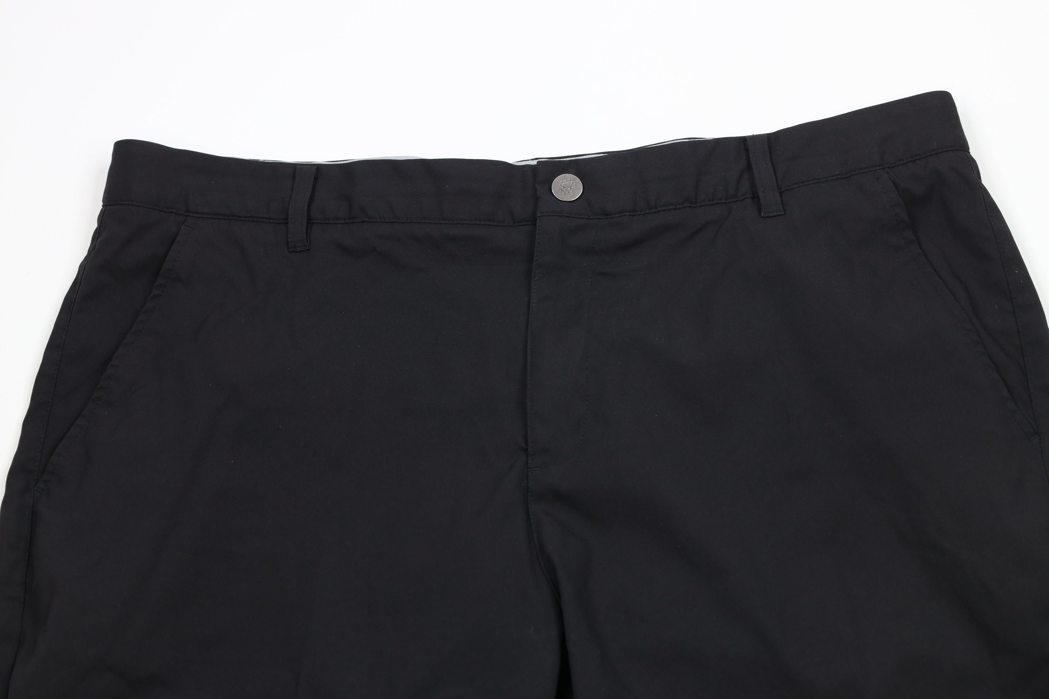 Puma × Vintage Puma Golf Cell Flat Front Golfing Golf Chino Shorts Black Size US 40 / EU 56 - 2 Thumbnail