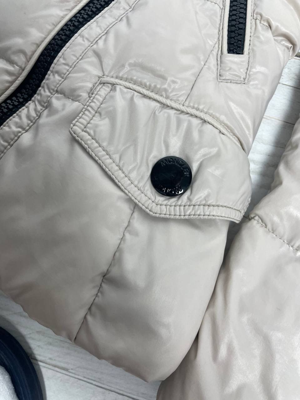 Moncler Vintage Moncler Indre Giubboto Women Puffer Jacket Beige Size XS / US 0-2 / IT 36-38 - 24 Thumbnail