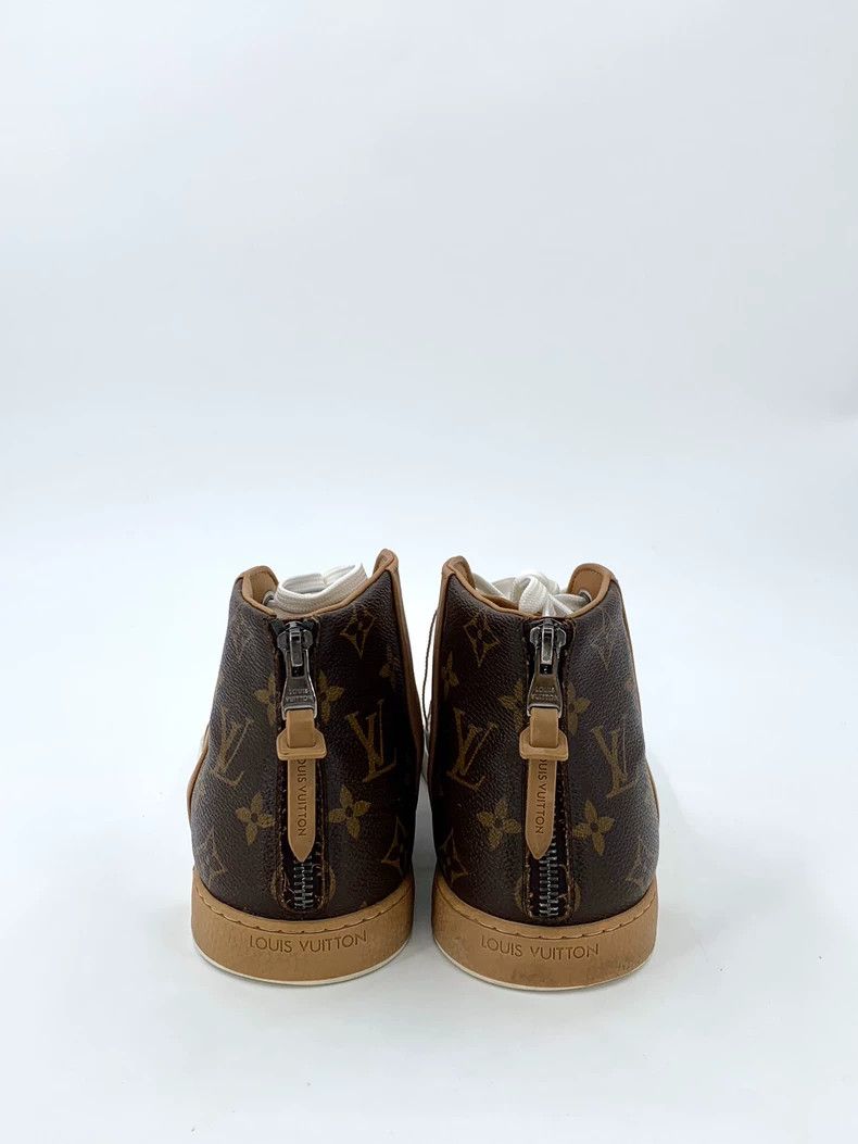 Louis Vuitton Louis Vuitton Brown old flower zipper lace-up high-top boa Size US 6.5 / EU 39-40 - 4 Thumbnail