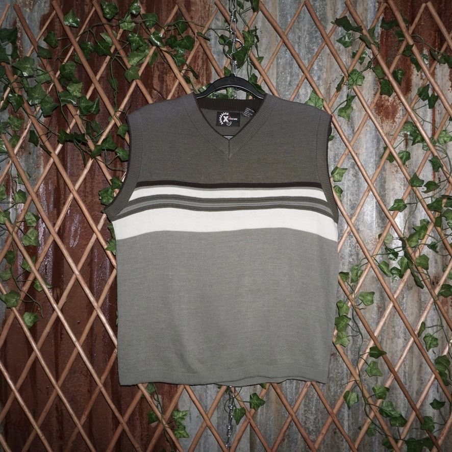 Vintage Medium- Vintage Y2K XG 90s XTREME gear stripe 90s knit vest Size US M / EU 48-50 / 2 - 1 Thumbnail