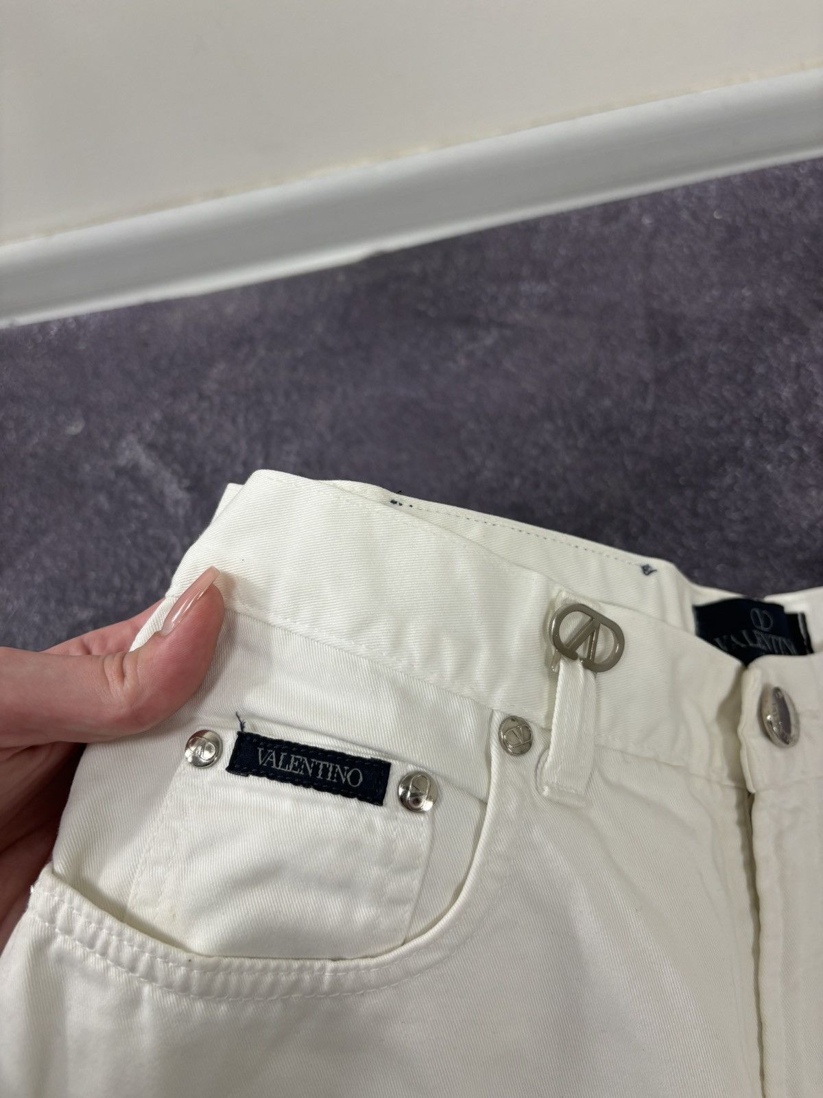 Valentino Vintage Valentino Women’s White Italian Luxury Pants Jeans Size 30" / US 8 / IT 44 - 14 Thumbnail