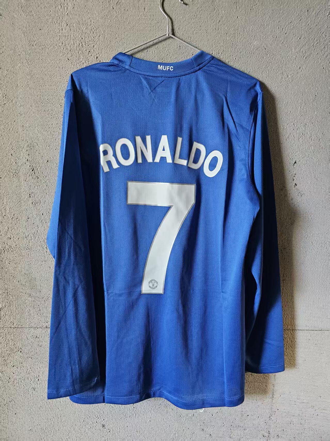 Other 2008 2009 MUFC 7 C Ronaldo Jersey Away Longsleeve Size US L / EU 52-54 / 3 - 1 Thumbnail