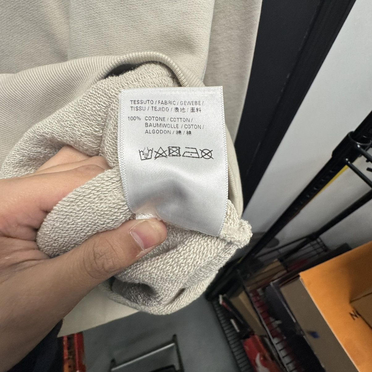 Balenciaga Balenciaga Logo Oversized Hoodie Beige Size US L / EU 52-54 / 3 - 6 Thumbnail