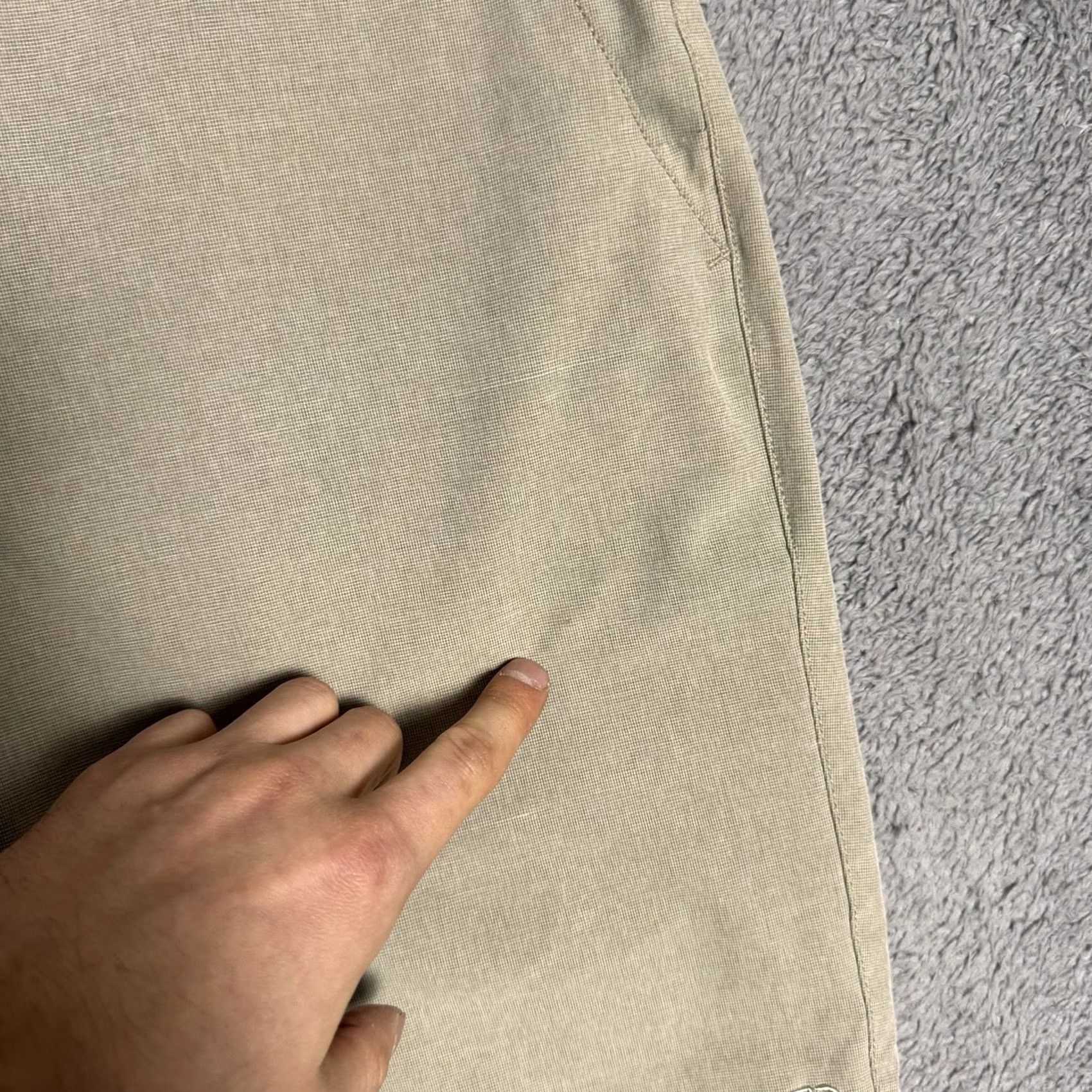 Vintage 7 Diamonds Shorts Mens 30x10 Hybrid Momentum Performance Lightweight 7D Golf Chino Casual Beige Pocket Pockets Slim? Size US 30 / EU 46 - 3 Thumbnail
