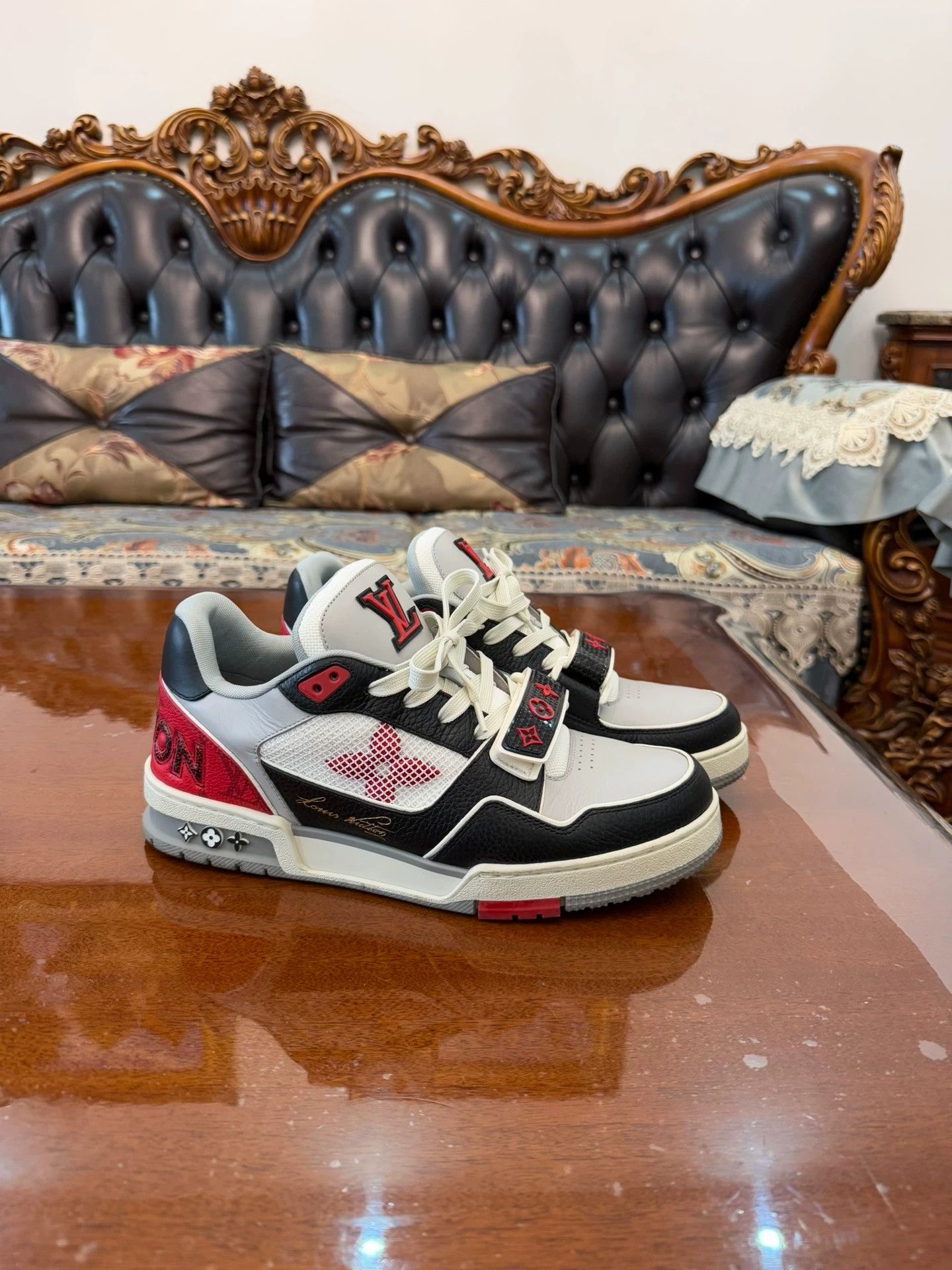 Louis Vuitton LV Trainer 7UK Worn 2x Black Red Cement Size US 8 / EU 41 - 2 Thumbnail