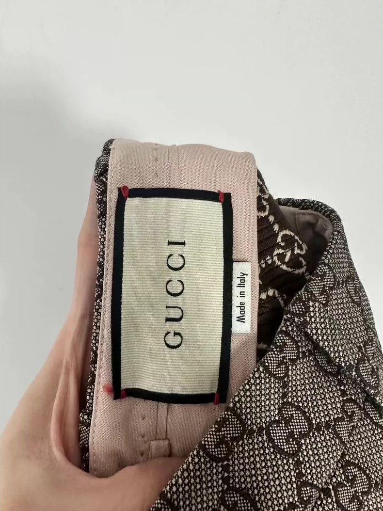 Gucci Gucci full of logo short 2501-Nextarrow Size US 38 / EU 54 - 4 Thumbnail