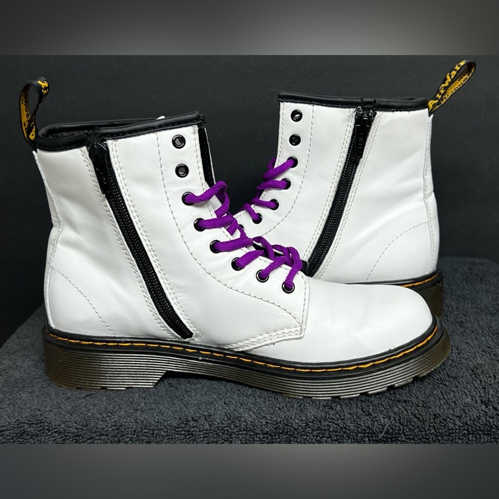 Dr. Martens Dr Doc Martens 1460J Combat Boots Smooth Womens 5 Grunge Size US 5 / IT 35 - 6 Thumbnail