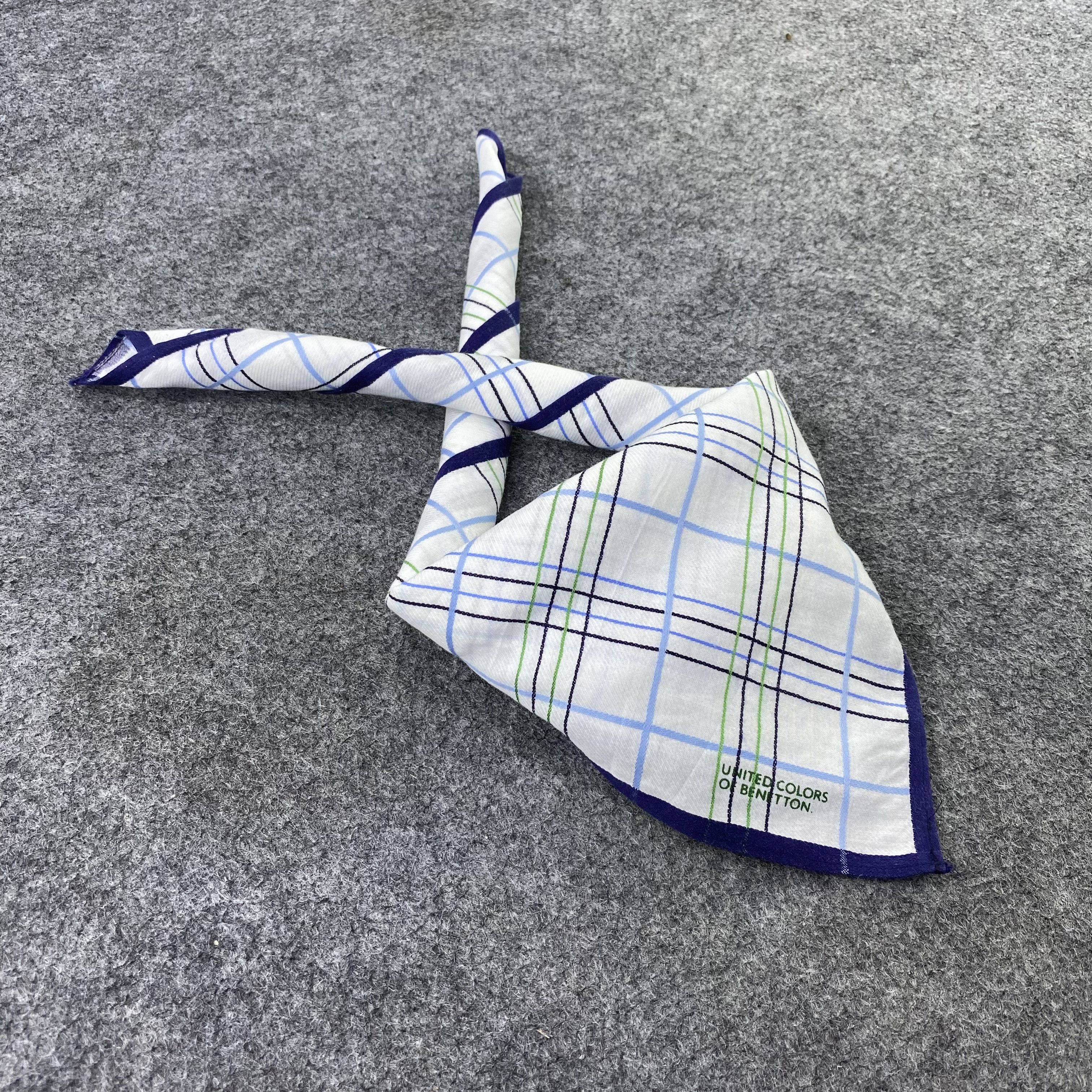 United Colors Of Benetton United Colors Handkerchief / Bandana / Neckerchief-B1534 Size ONE SIZE - 1 Thumbnail