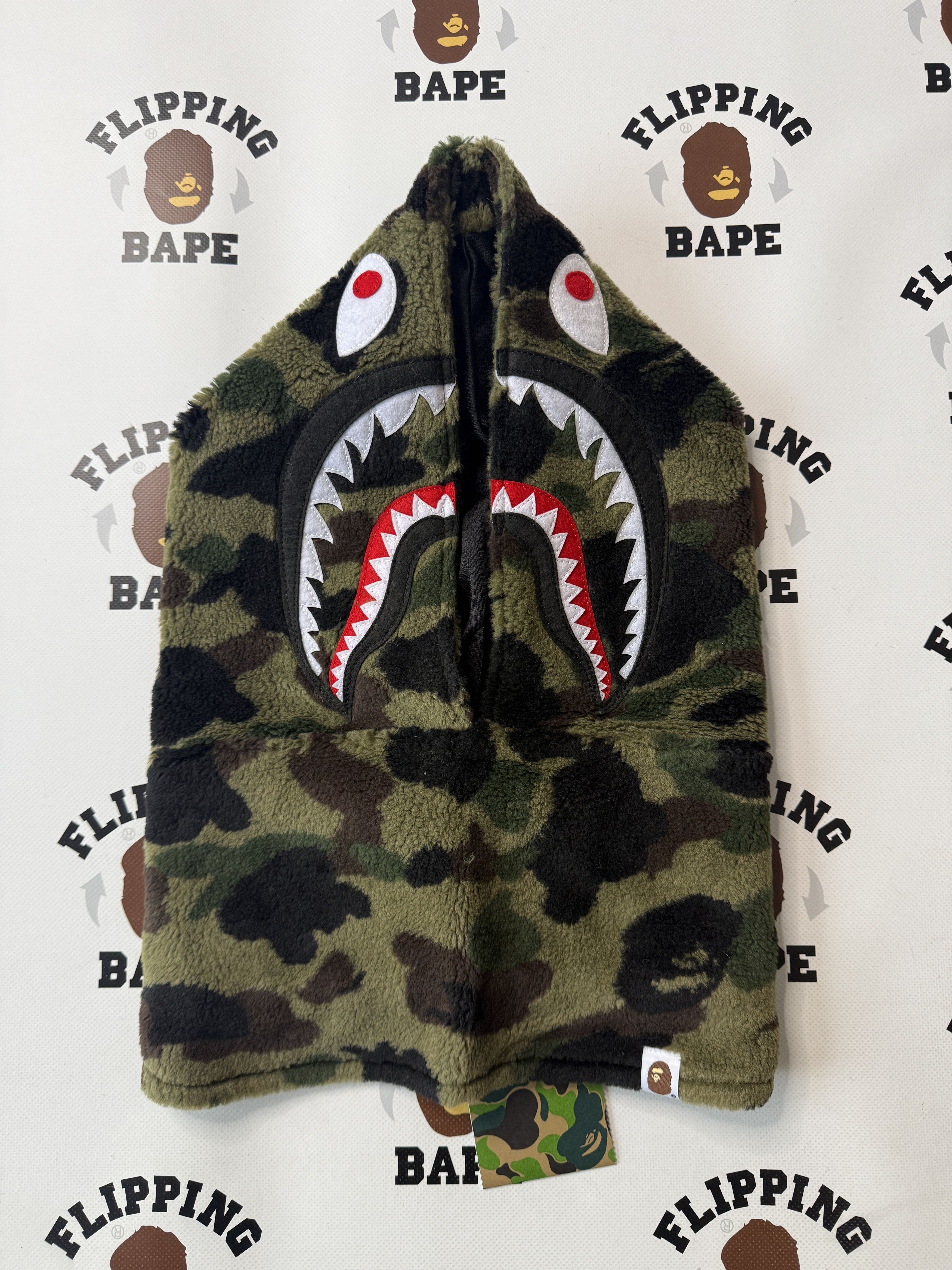 Bape 1ST CAMO SHARK BOA SNOOD Size ONE SIZE - 3 Thumbnail