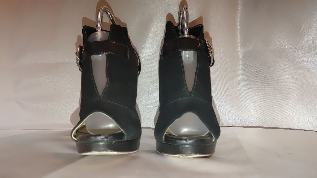Michael Kors Michael Kors Isabella Suede Ankle Boots Size 7.5M Size US 7.5 / IT 37.5 - 4 Thumbnail