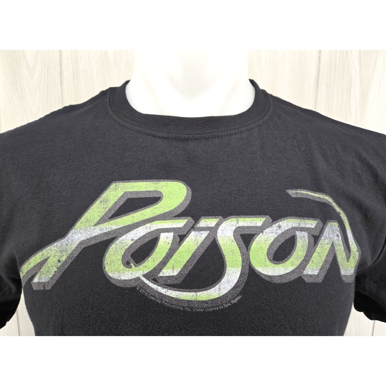 Gildan Poison Shirt Men Black 2016 Size Medium Basic Band Logo Shirt Short Sleeve Crew Neck Gildan Size US M / EU 48-50 / 2 - 3 Thumbnail