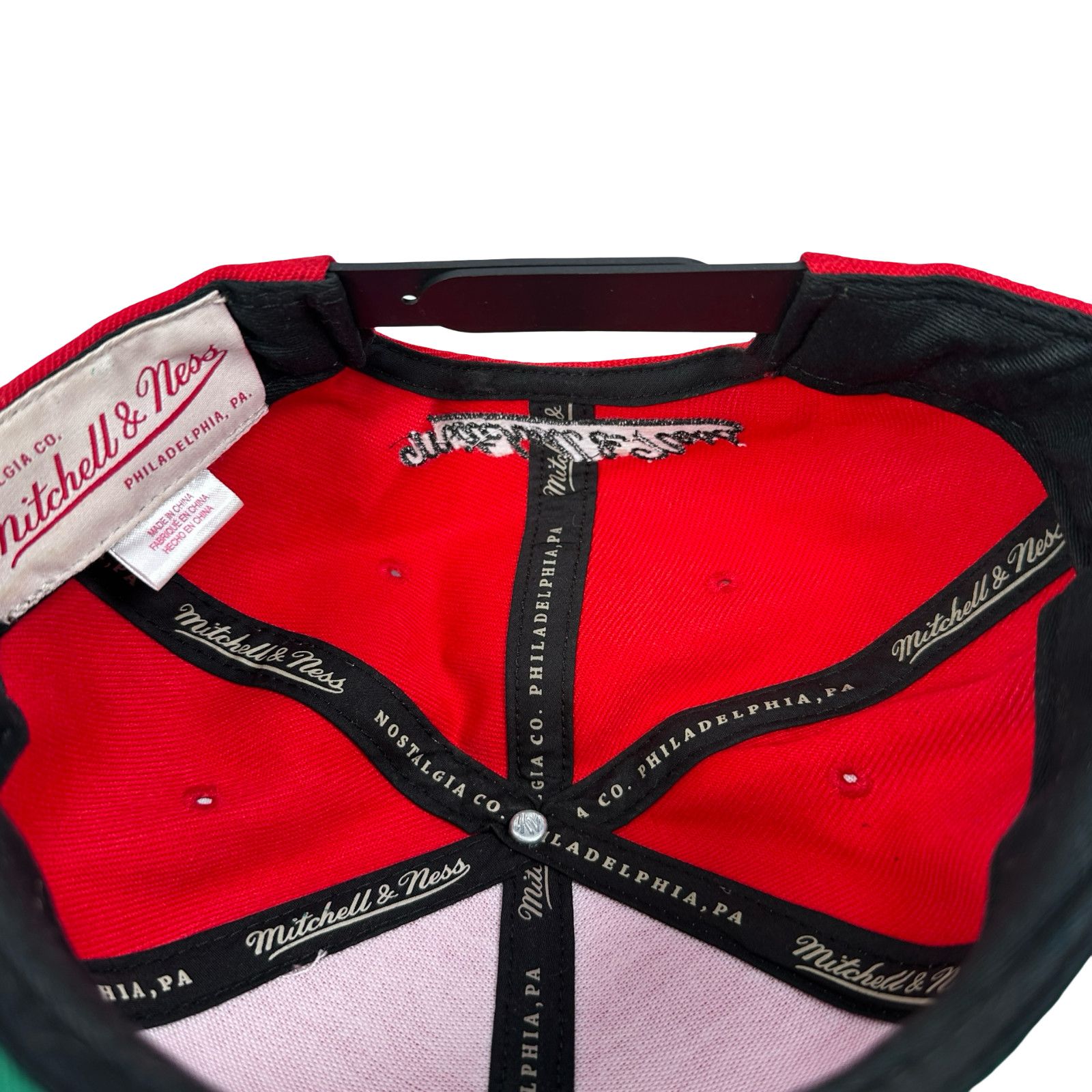 Mitchell & Ness Mitchell & Ness Philadelphia 76ers Snapback Cap Red Black Size ONE SIZE - 7 Thumbnail