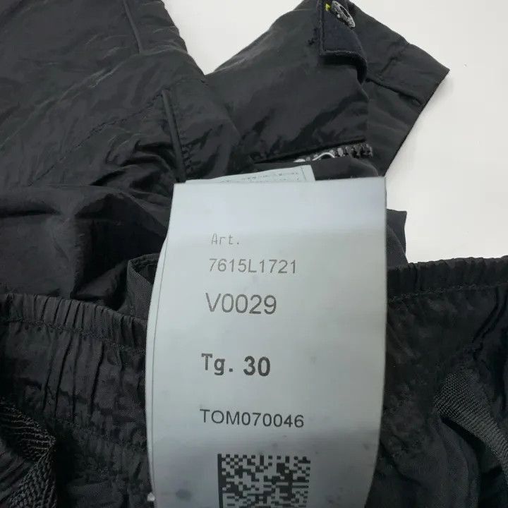 Stone Island Stone Island Men's Black Logo Casual Shorts -2506 Size US 30 / EU 46 - 2 Thumbnail