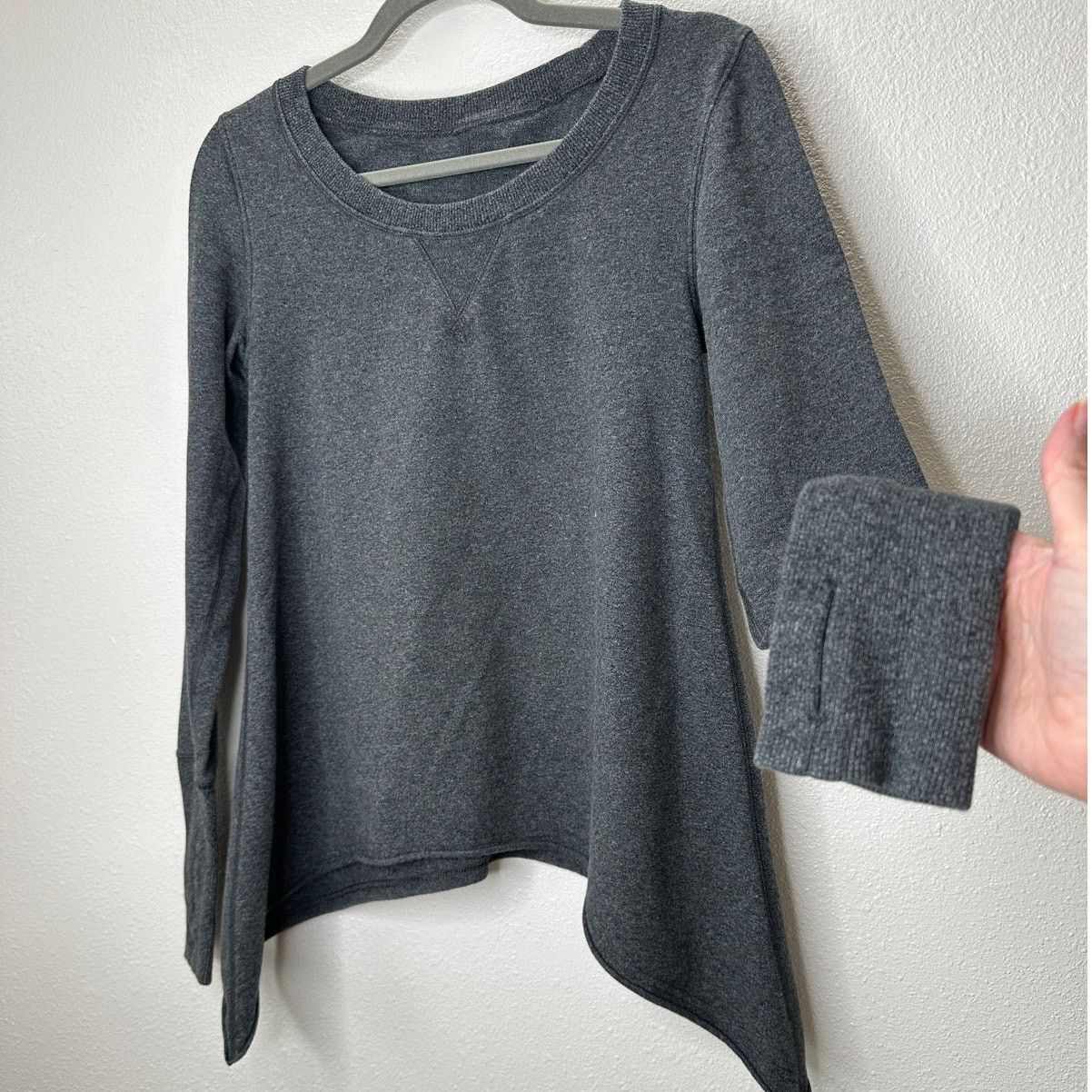 Lululemon Lululemon Athletic Gray Tea Lounge Sweater Asymmetrical 6 Size M / US 6-8 / IT 42-44 - 2 Thumbnail