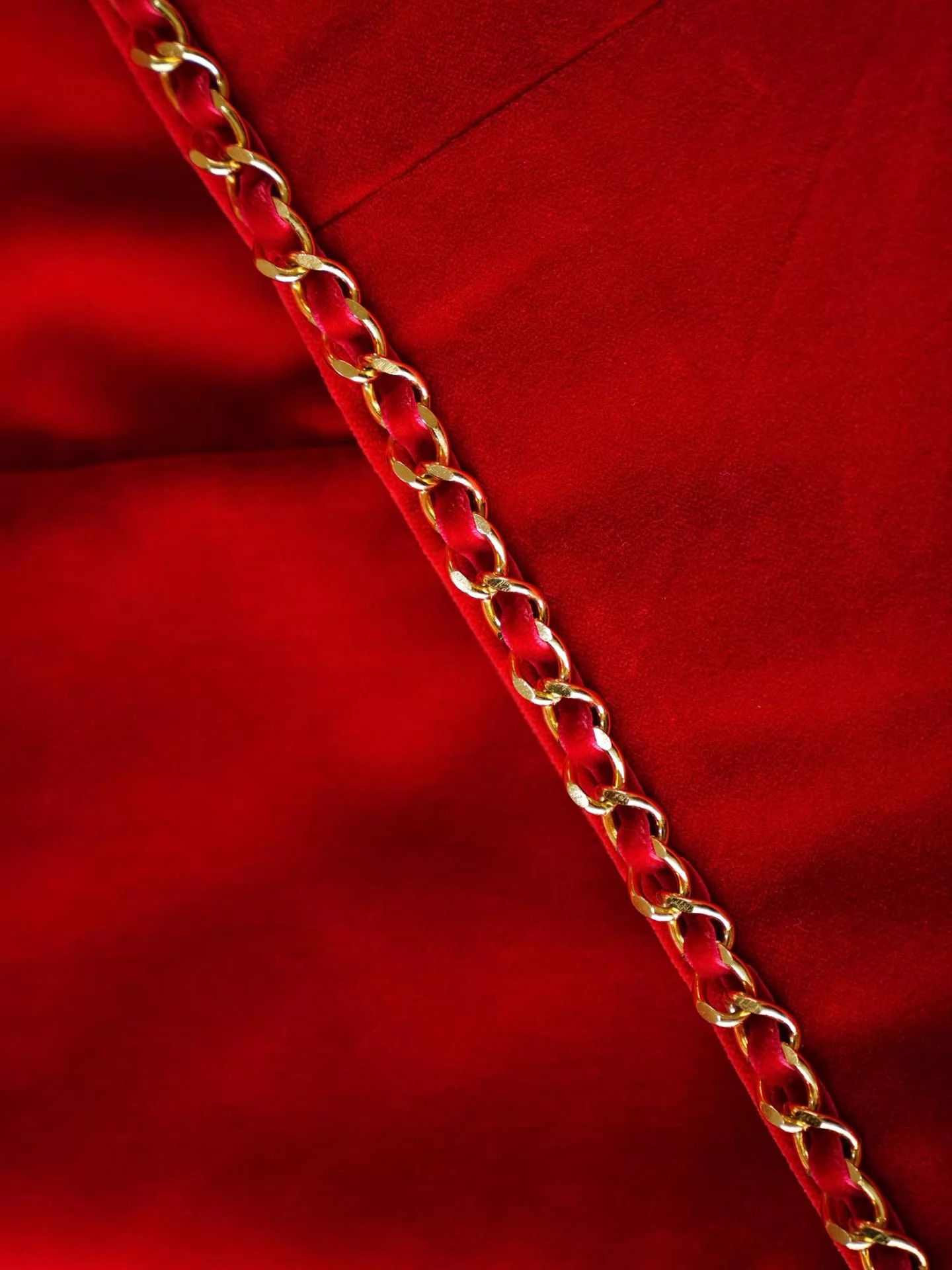Chanel Chanel 1991 FW Dark Red Velvet Chain Gold-Tone Skirt S-M Size 26" / US 2 / IT 38 - 9 Thumbnail