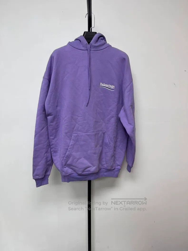 Balenciaga Balenciaga Badge Logo Letter Badge Embroidered Crew Neck H Size XS / US 0-2 / IT 36-38 - 1 Thumbnail