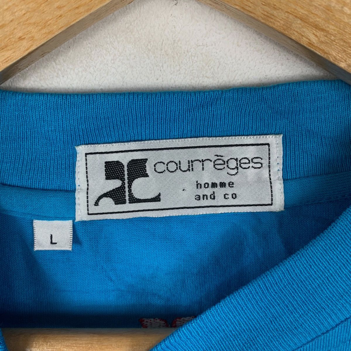 Courreges Vintage COURREGES PARIS HOMME Collection Tee Shirt Size US L / EU 52-54 / 3 - 3 Thumbnail