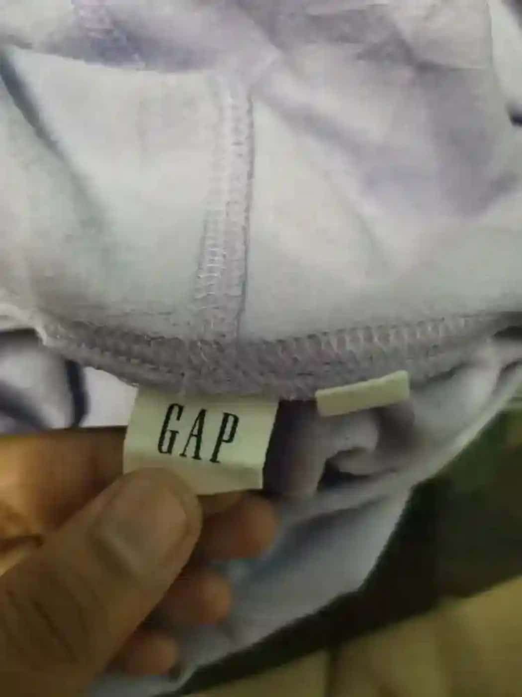 Gap Vintage GAP Big Logo Sweatshirt Hoodie Size US L / EU 52-54 / 3 - 4 Thumbnail