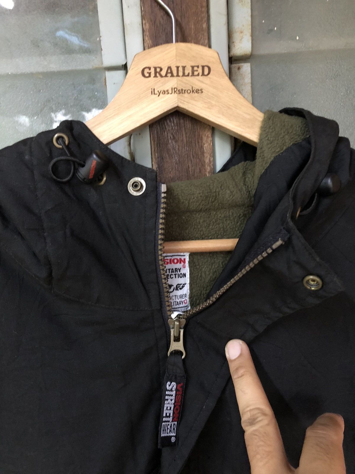 Vision Streetwear Vintage Vision Street Wear Military Collection Hoodie Jacket Size US XL / EU 56 / 4 - 3 Thumbnail