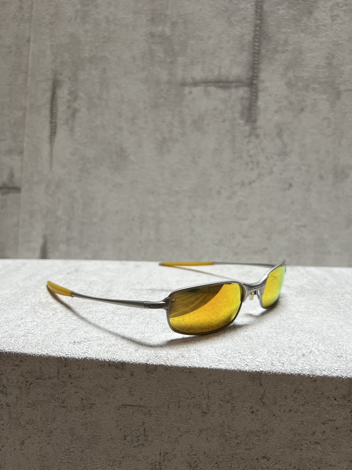 Oakley Oakley Metal-X Romeo 2 Glasses Plasma Frame Gold Iridium