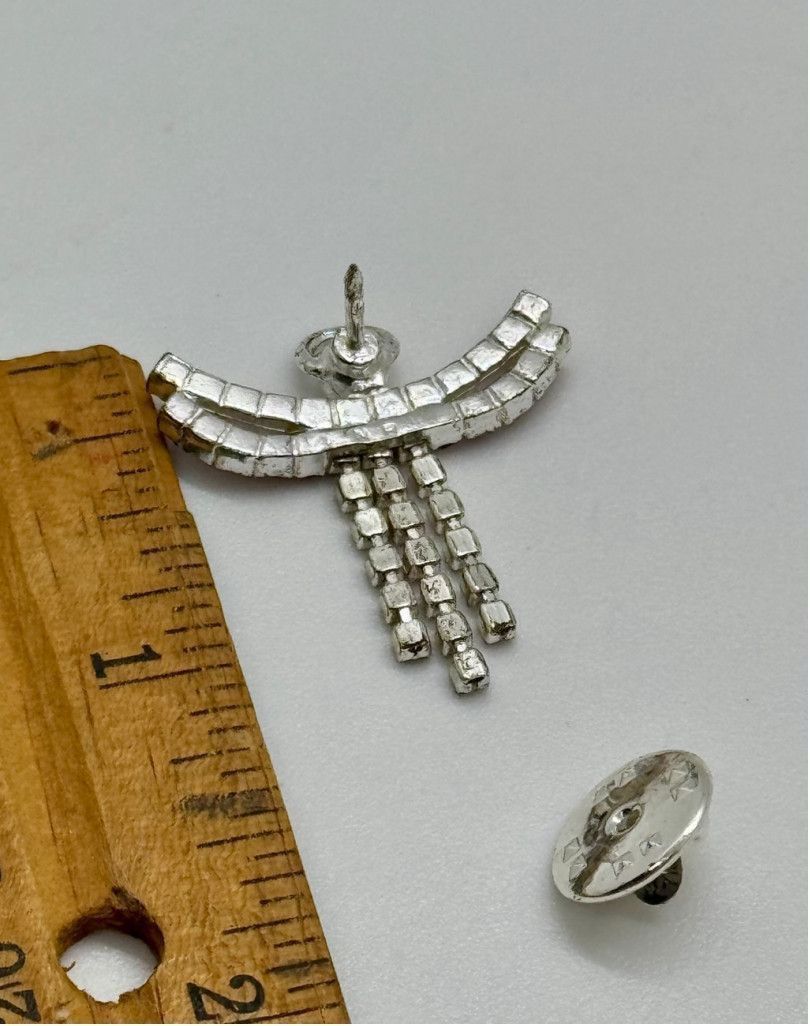 The Unbranded Brand Vintage Avon NR Reds/Purples Rhinestone Angel Pin Size ONE SIZE - 2 Thumbnail