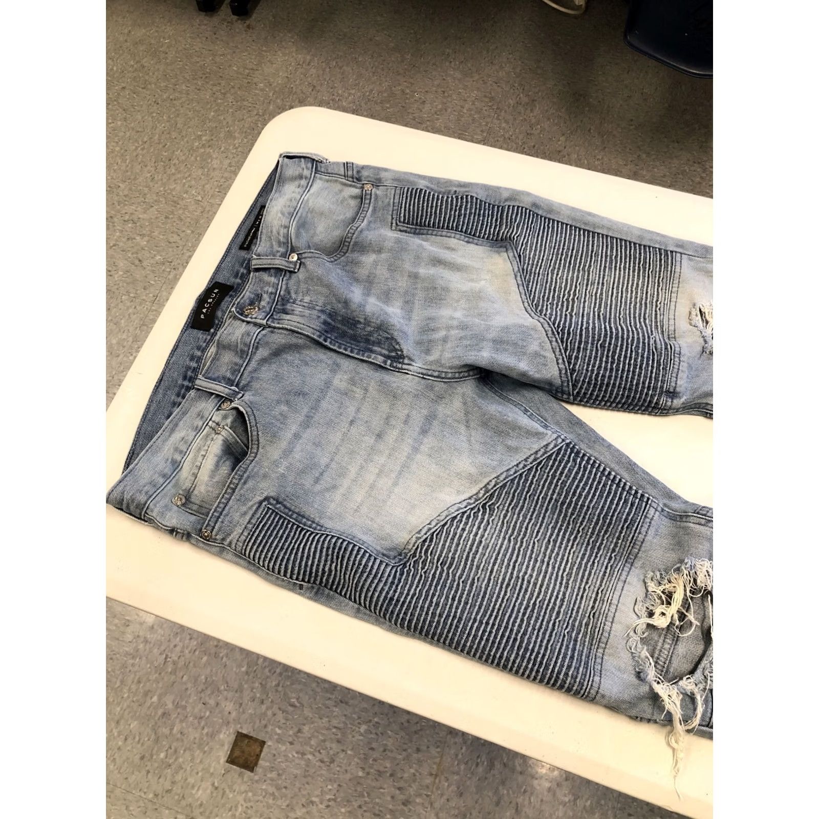 Pacsun Pacsun Jeans Size 35 X 32 Slim Distressed Stacked Skinny Tapered Mens Denim Blue Size US 35 - 6 Thumbnail