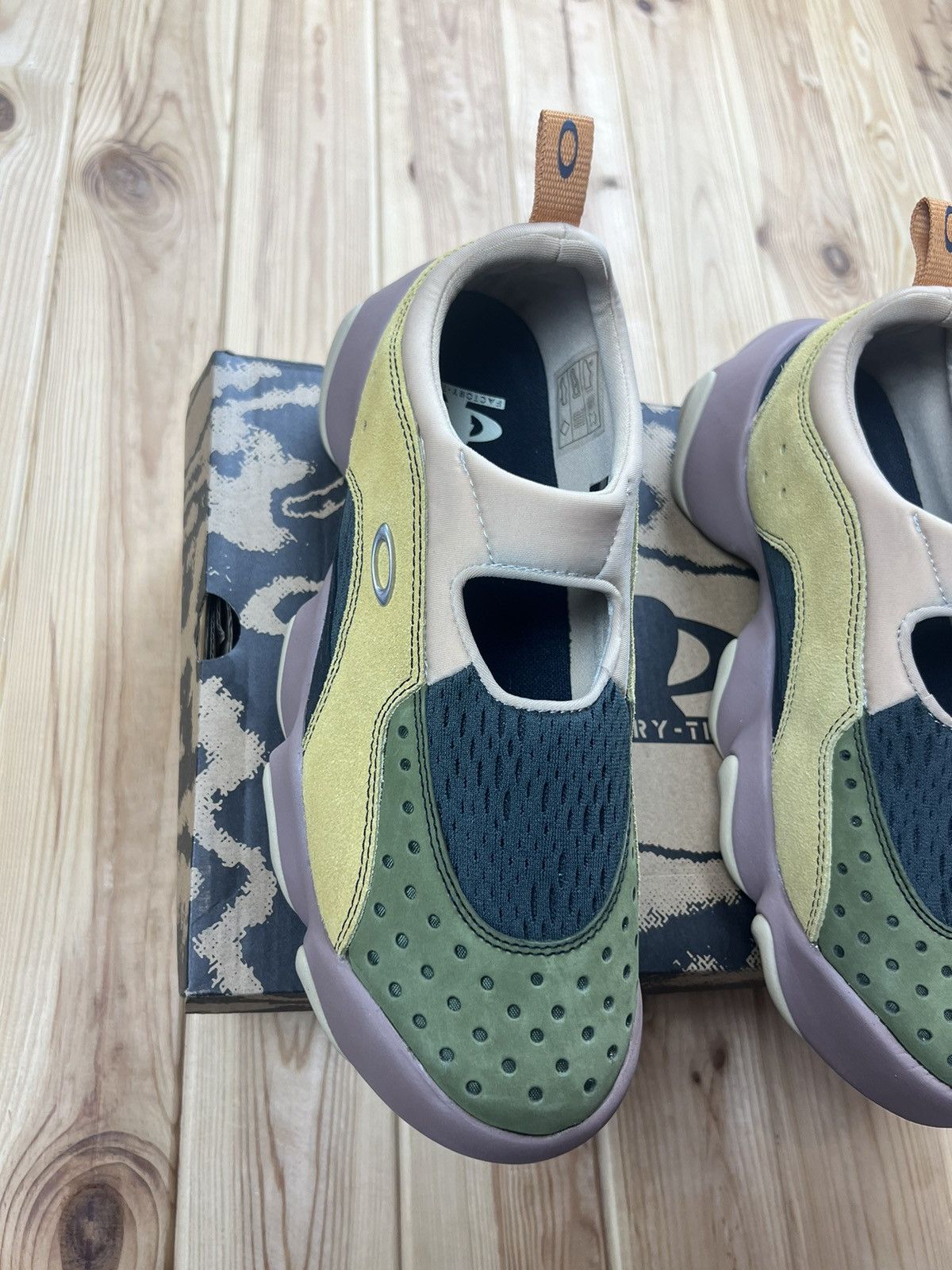 Brain Dead × Oakley New Oakley x Brain Dead factory team Suede flash sandal Size US 8.5 / EU 41-42 - 3 Thumbnail