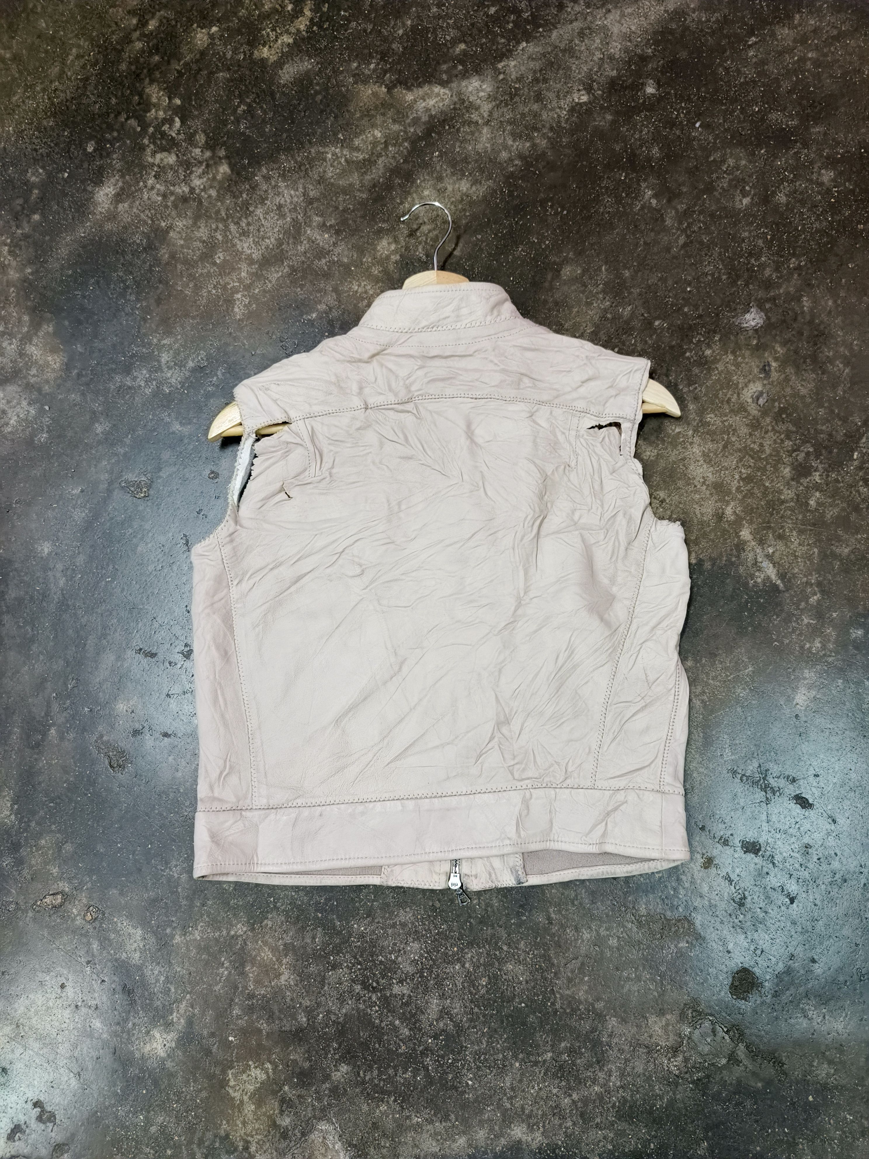 Neil Barrett Neil Barrett Distressed Leather Jacket Size S / US 4 / IT 40 - 9 Thumbnail
