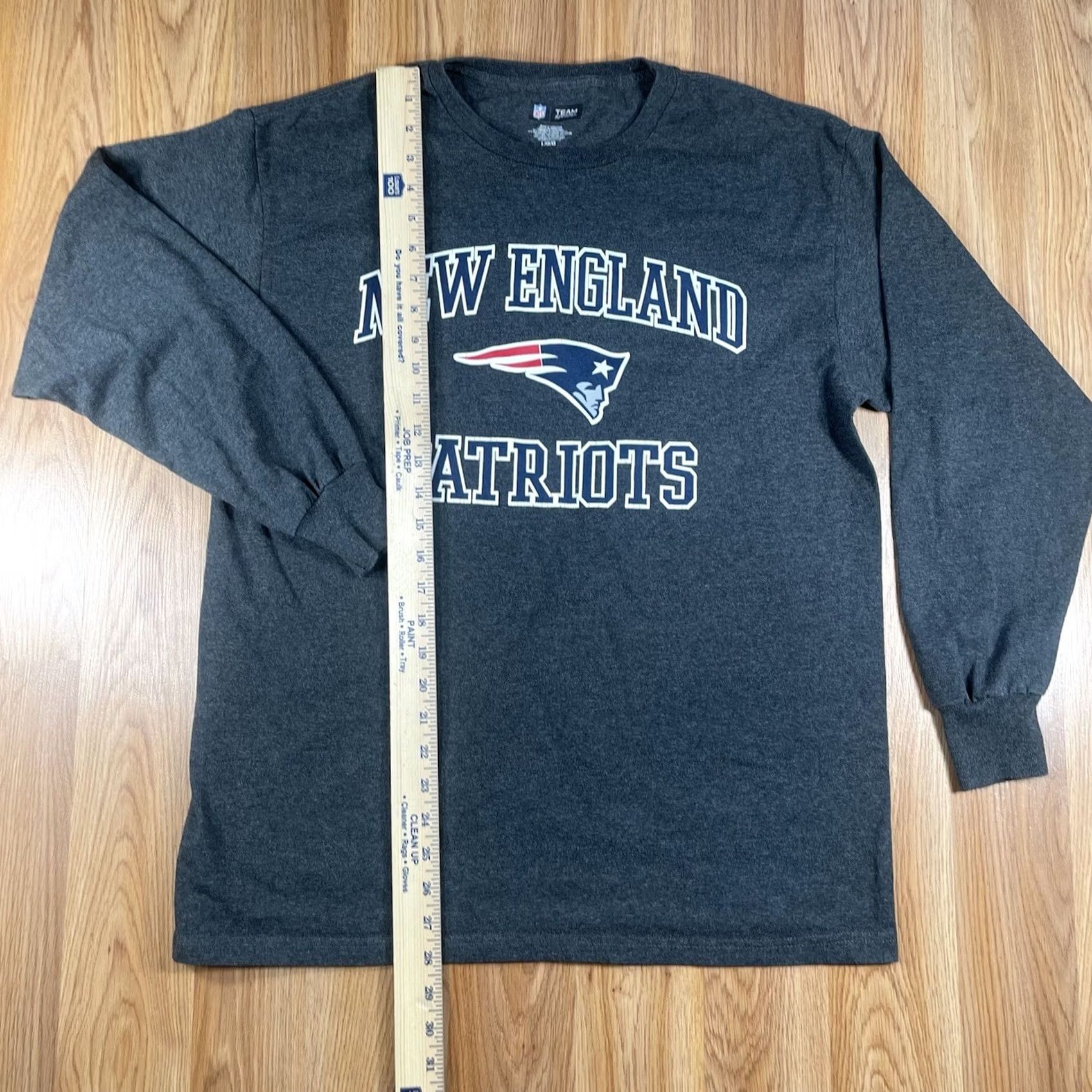 NFL New England Patriots NFL Team Apparel Long Sleeve Crew Neck T Shirt Mens L Gray Size US L / EU 52-54 / 3 - 3 Thumbnail