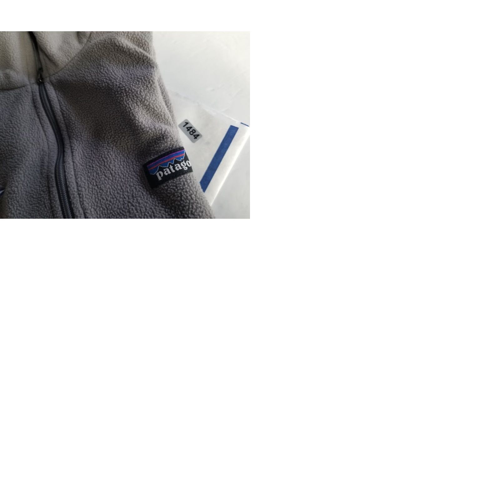 Patagonia VINTAGE Patagonia Worn Wear Small 1/4 Zip Fleece Gray Logo Womens Shirt S Gray Logo 1/4 Zip Fleece Women Size S / US 4 / IT 40 - 9 Thumbnail