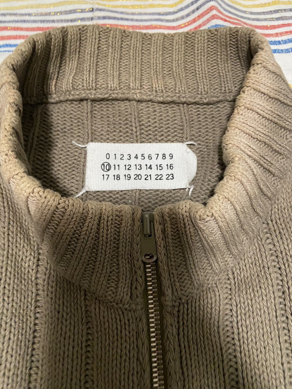 Maison Margiela Faded Margiela Ribbed Zip Size US S / EU 44-46 / 1 - 2 Thumbnail