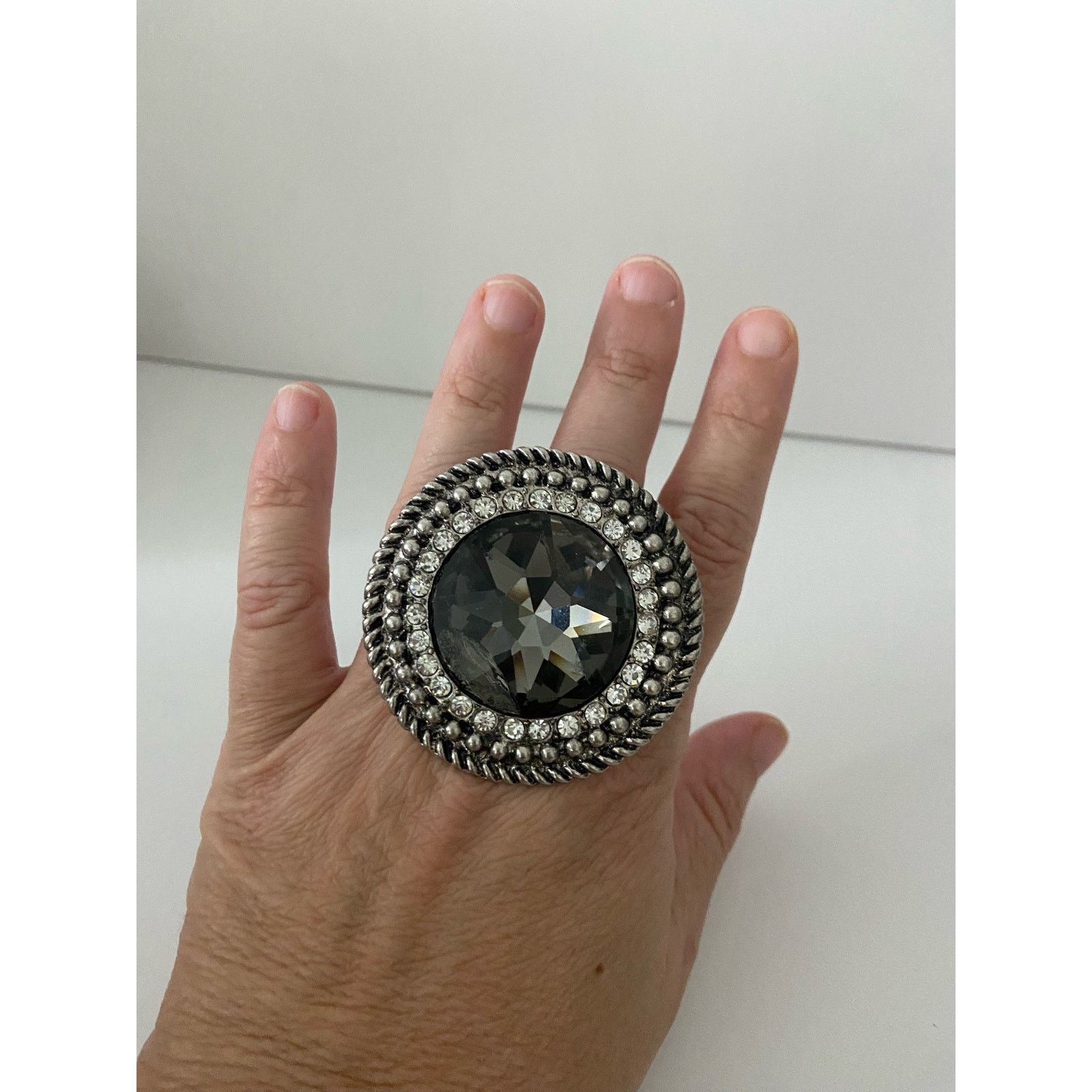 Other Repaired big glass ring size 8 silver tone Size ONE SIZE - 1 Thumbnail