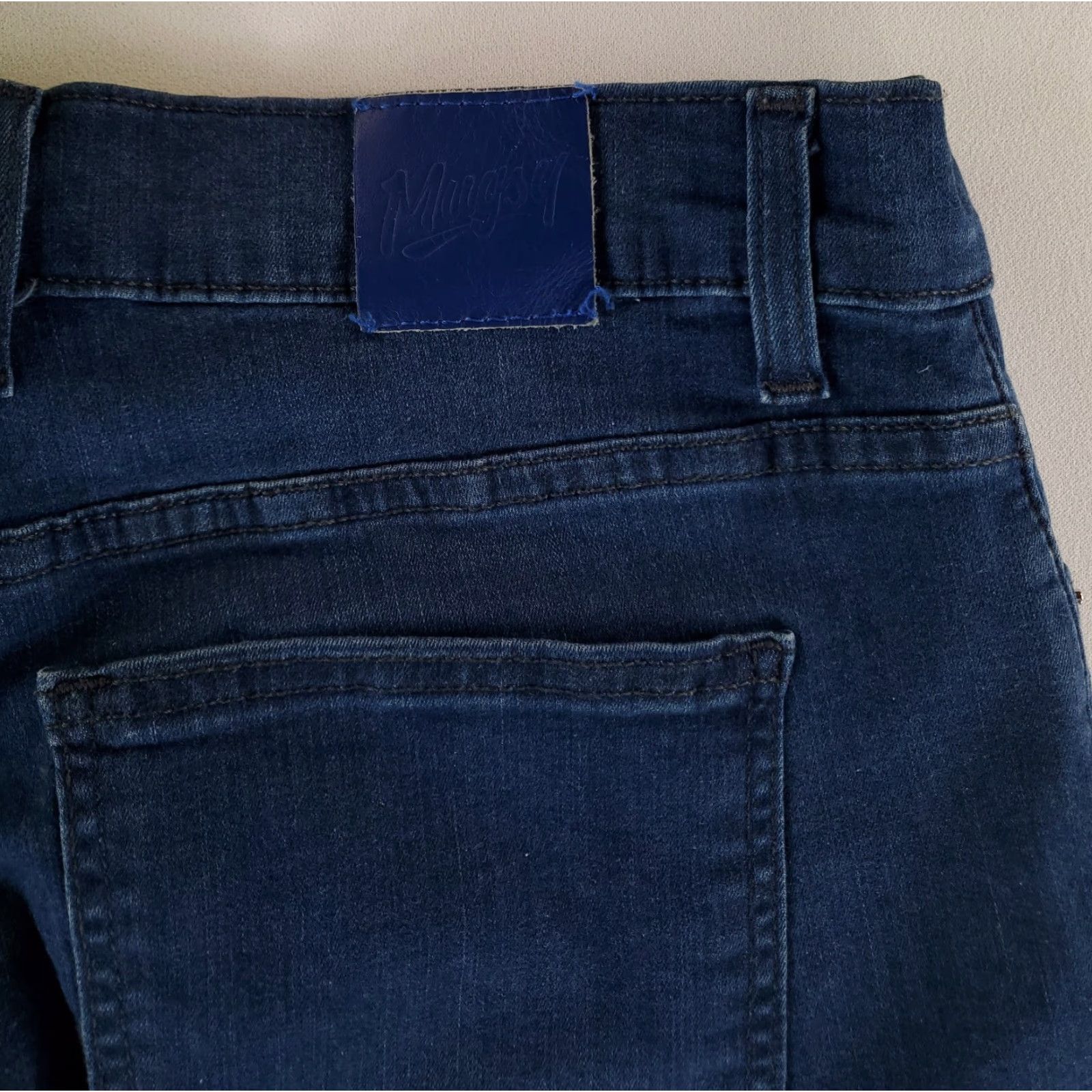 Vintage **Mens Mugsy Blue Lake Shores Stretchy Jean 35** User: **Mens Mugsy Blue Lake Shores Stretchy Jean 35** Size US 35 - 5 Thumbnail