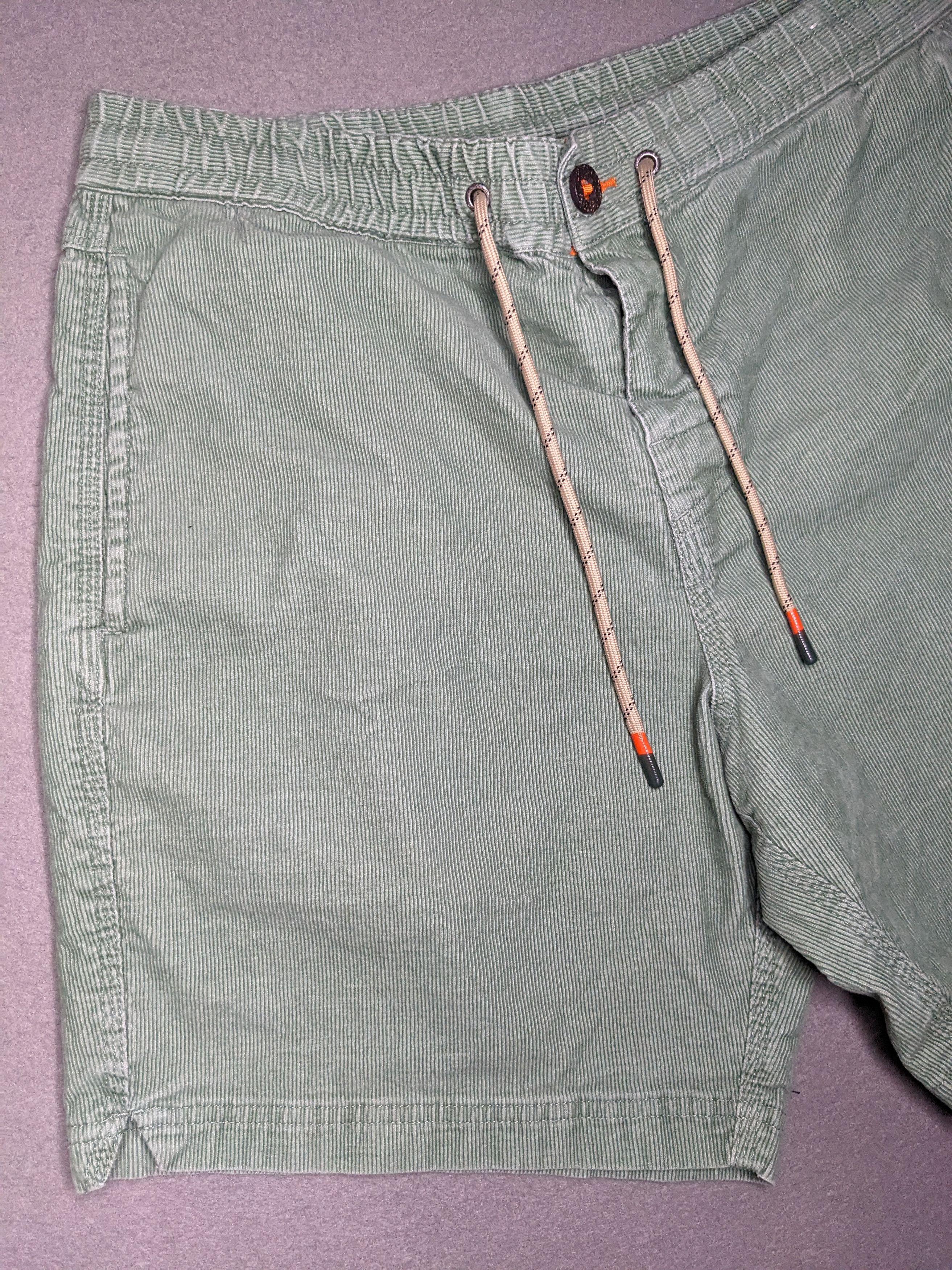 Howler Brothers Howler Bros Pressure Drop Cord Shorts Size 33 Green Corduroy Size US 33 - 7 Thumbnail