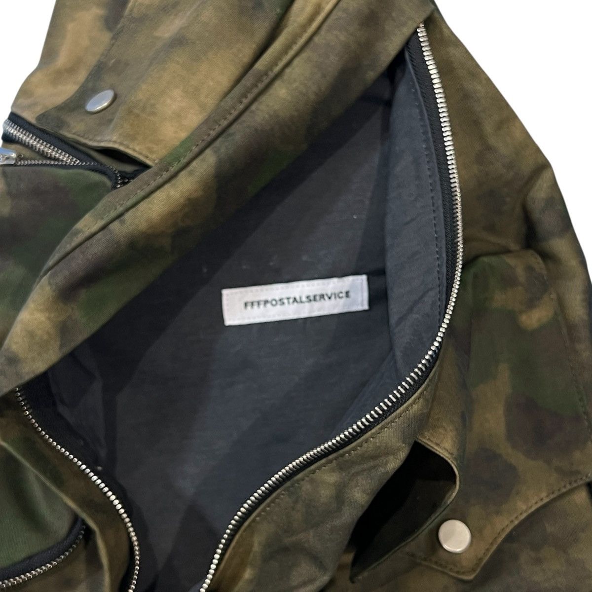 FFFPOSTALSERVICE FFFPOSTALSERVICE 2025SS Eli 1979 Cargo Tech Sling Bag Size ONE SIZE - 10 Thumbnail