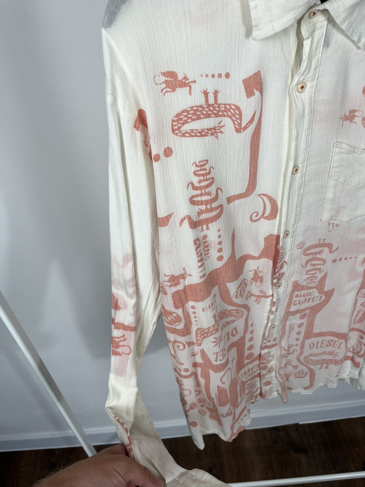 Diesel Diesel Lightweight Cotton Graphic Shirt White Pink Size L Size US L / EU 52-54 / 3 - 4 Thumbnail