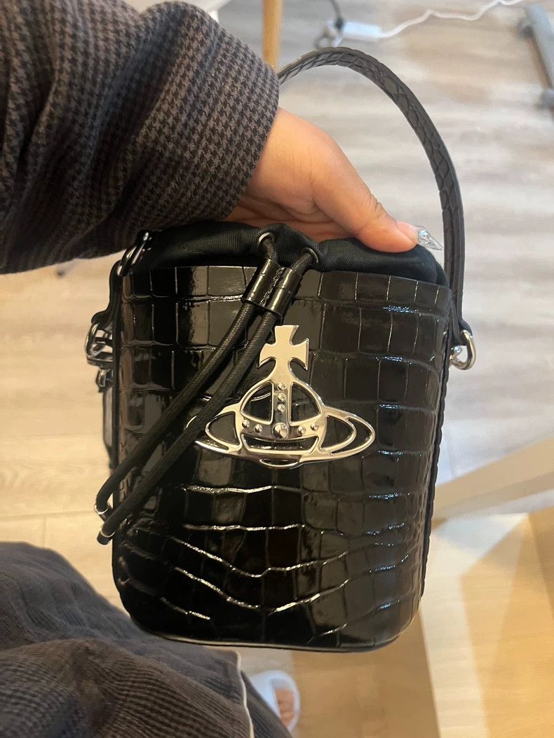Vivienne Westwood Vivienne Westwood size os bucket bag Size ONE SIZE - 4 Thumbnail