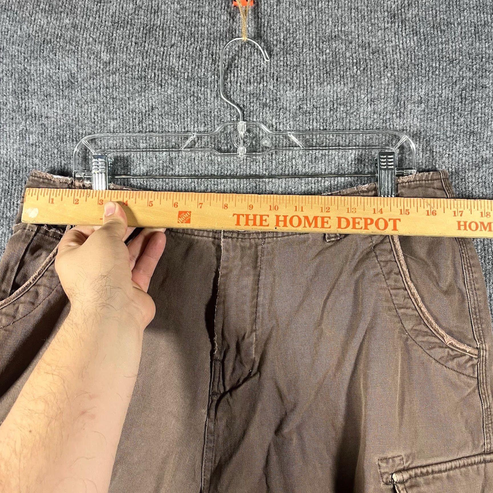 Vintage VINTAGE Lost ENTERPRISES Cargo Shorts Mens 33 Brown Cotton Ripstop 90s Baggy Pockets Adjustable Waist Baggy Mens Size US 33 - 4 Thumbnail