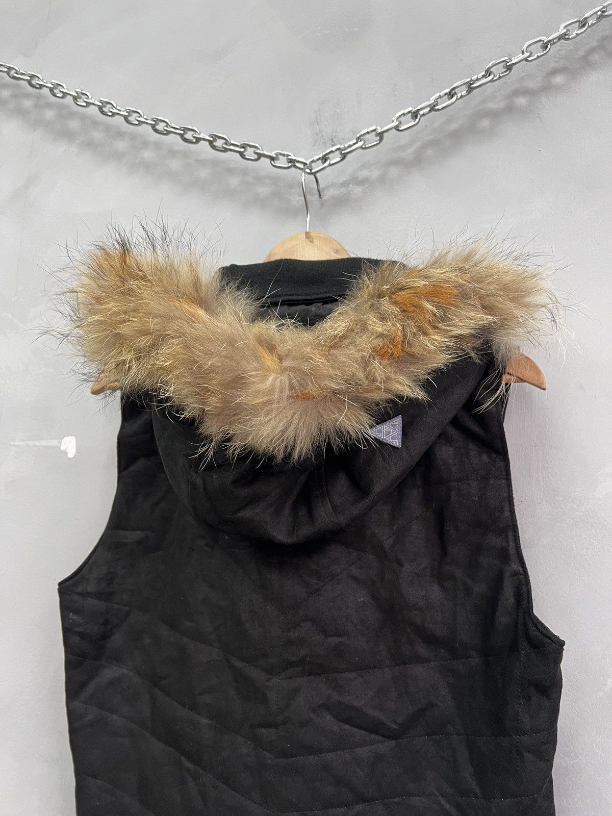 Le Grande Bleu (L.G.B.) Black real fur hood japanese jacket vest rick owens style Size US M / EU 48-50 / 2 - 8 Thumbnail
