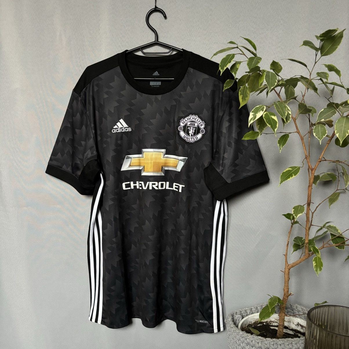 Adidas Adidas Manchester United large black jersey sportswear Size US L / EU 52-54 / 3 - 1 Thumbnail