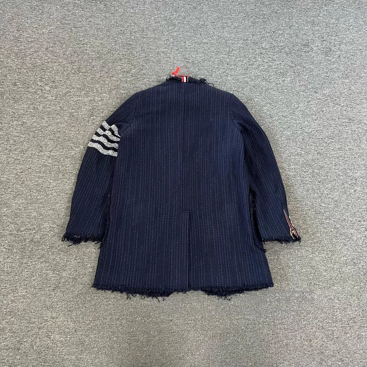 Thom Browne Thom Browne Four. Size US M / EU 48-50 / 2 - 2 Thumbnail